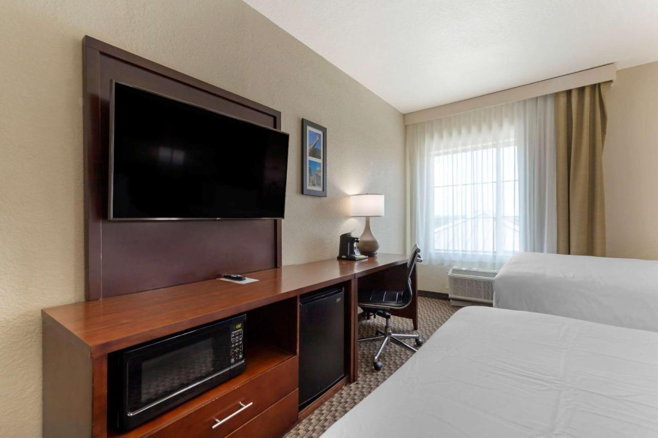 סן אנטוניו Comfort Inn & Suites Near Six Flags & Medical Center מראה חיצוני תמונה